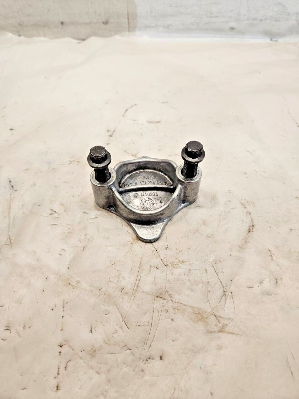 Detroit Diesel, DD15 Engine Bearing Cover A4712340433 OEM